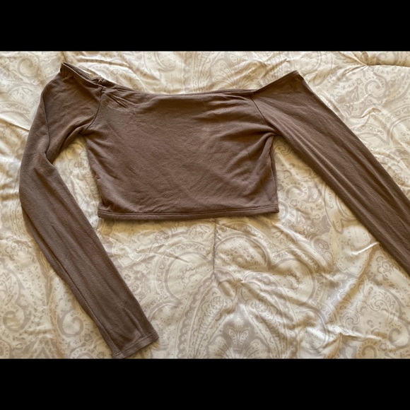 Naked wardrobe long sleeved crop top - Picture 2 of 3